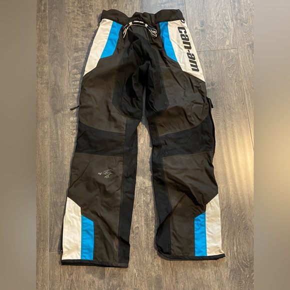 Can-am riding gear set - Picture 5 of 8